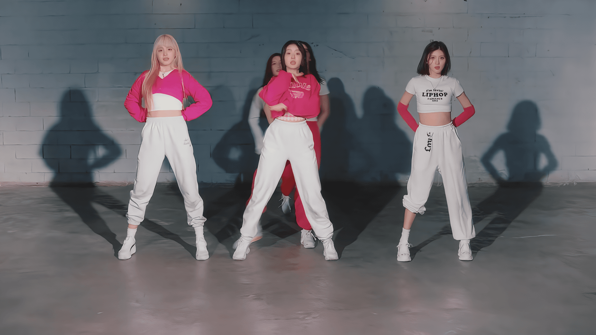 Lima late bloomers K-pop bentuk semula naratif it-girl 2026
