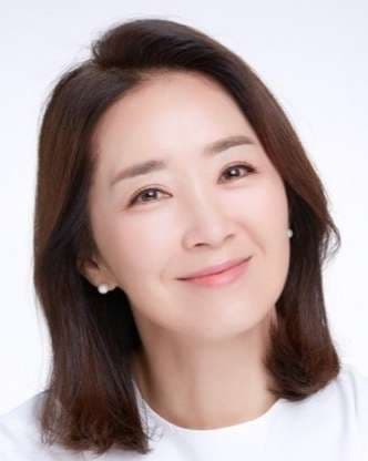 윤유선