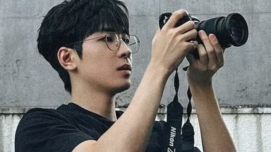원우 '고개' 리뷰: 세븐틴 래퍼의 조용하고 빛나는 솔로 데뷔