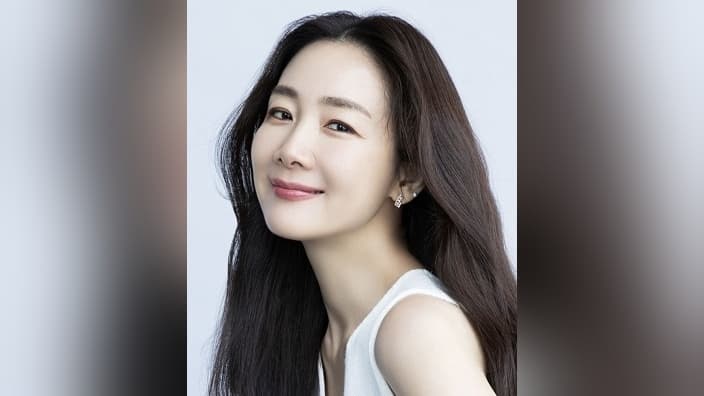 최지우