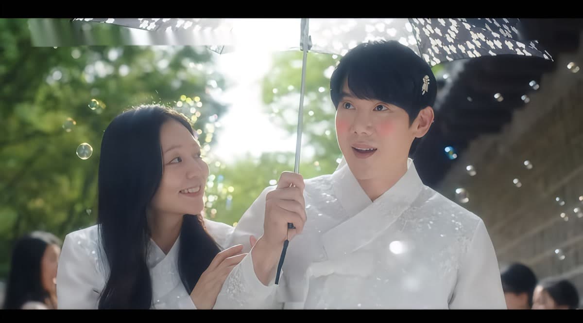Yoo Yeon-seok hóa 'luật sư ma' phá mốc 11% chỉ sau 2 tập