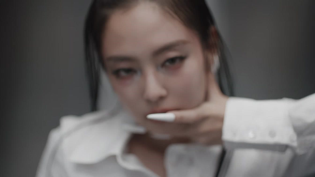 La ex integrante de Jewelry, Lee Ji-hyun, reinicia su vida como estilista capilar mientras cría a sus hijos como madre…