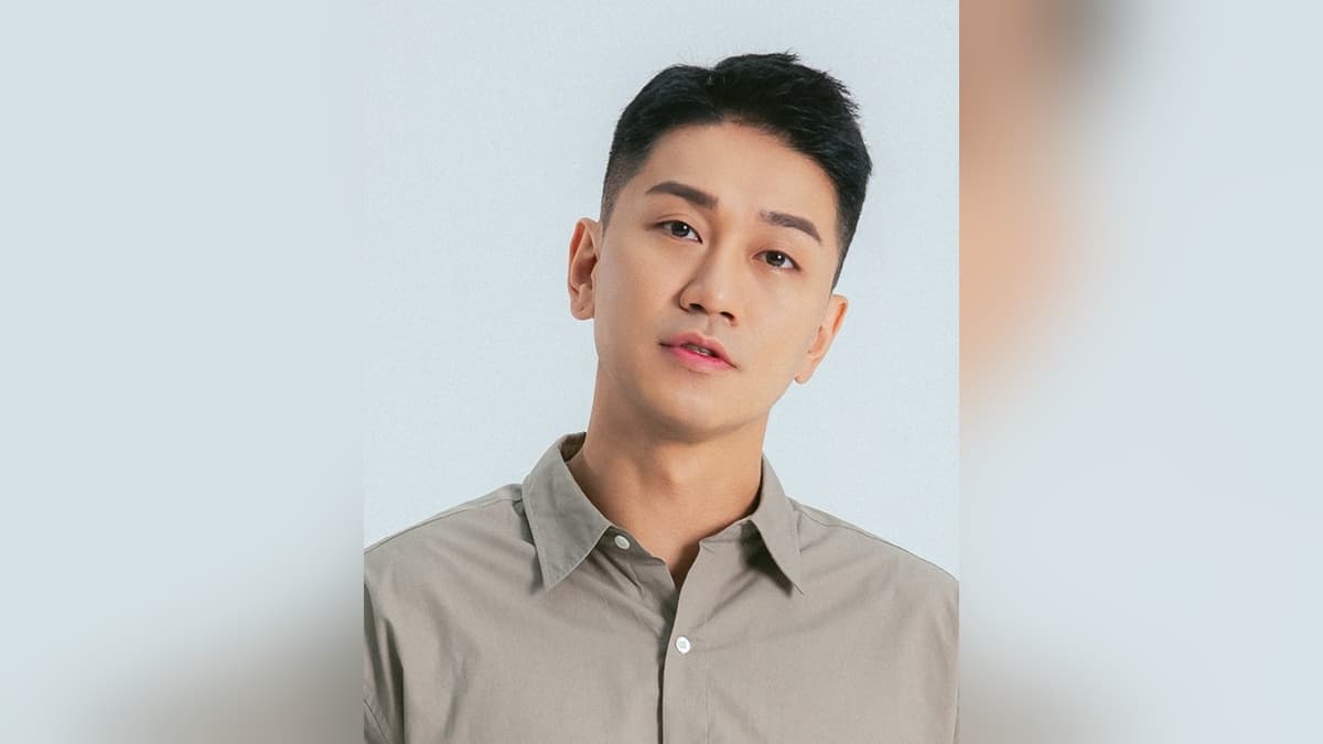 김경욱