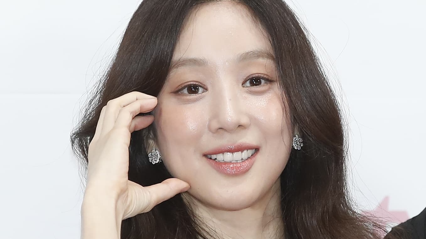 정려원, 13년 만에 의학 드라마로 복귀… 신작 '퍼스트 닥터' 출연 확정