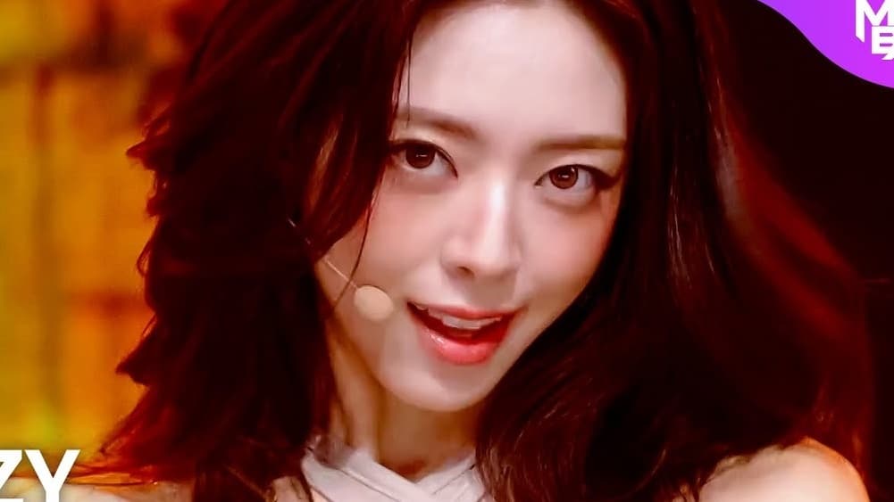 ITZY 예지, 파리로 출국… 터널 비전 월드투어 속 2020년 B사이드 깜짝 역주행