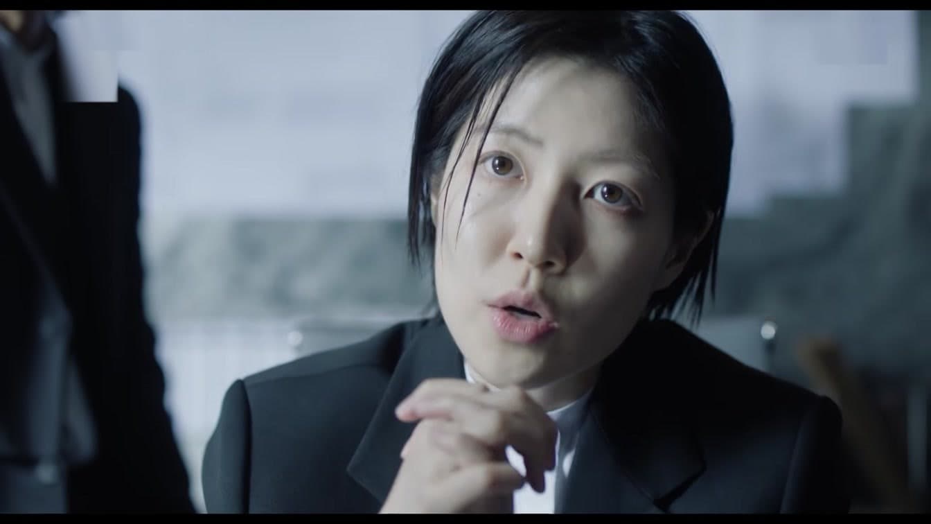 Shim Eun-kyung dan Rain Buktikan Penjahat Boleh Menakutkan Tanpa Perlu Menumbuk