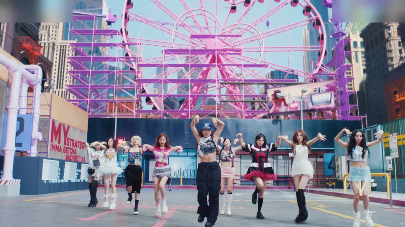Jihyo (TWICE) khoe cơ bụng khiến fan ngỡ ngàng — Bí quyết luyện tập đằng sau một thập kỷ đứng đầu