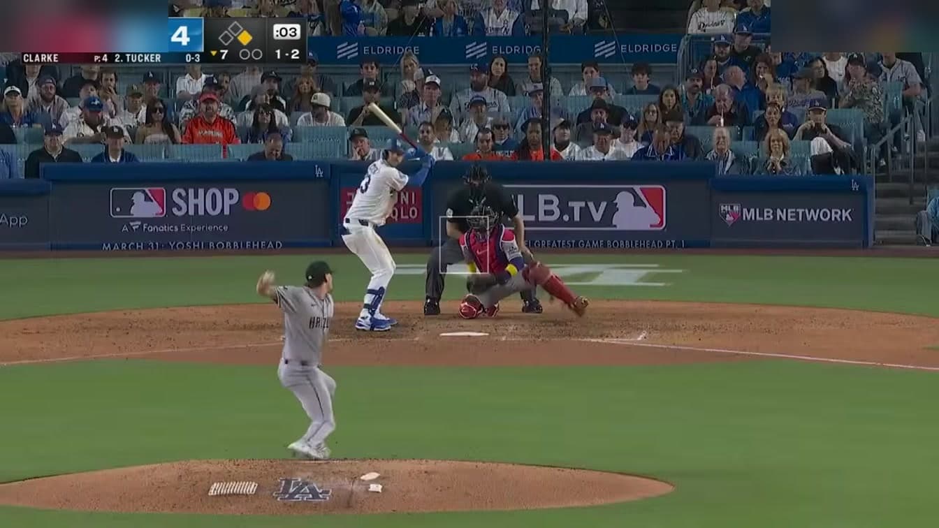 Ohtani bat ngo tang dong ho Seiko 4.000 USD cho toan bo dong doi Dodgers