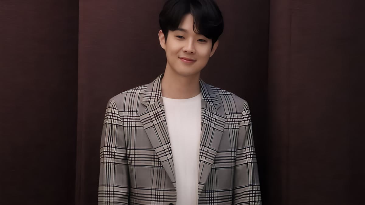 Choi Woo-shik, who will star as independence fighter Gang Ui-hyeon in the upcoming K-drama Gorae-byeol, set for tvN in 2027