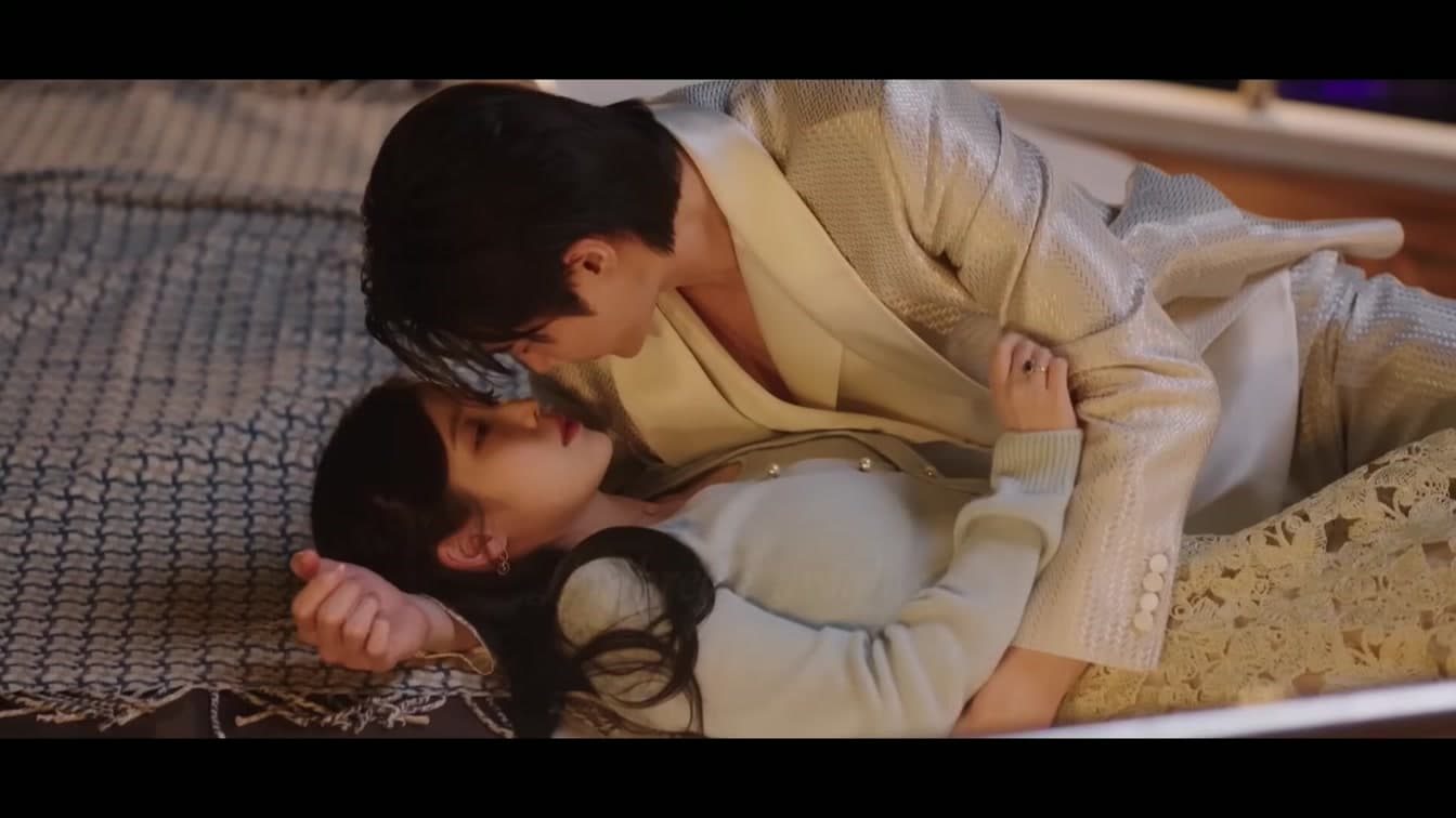 A romantic scene from MBC's 21st Century Grand Prince's Wife featuring IU and Byeon Woo-seok, whose candid off-screen chemistry was on full display on Yoo In Radio