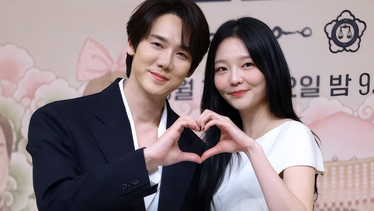 Yoo Yeonseok and Lee Som at the press conference for SBS drama 'Sin-irang Law Office'