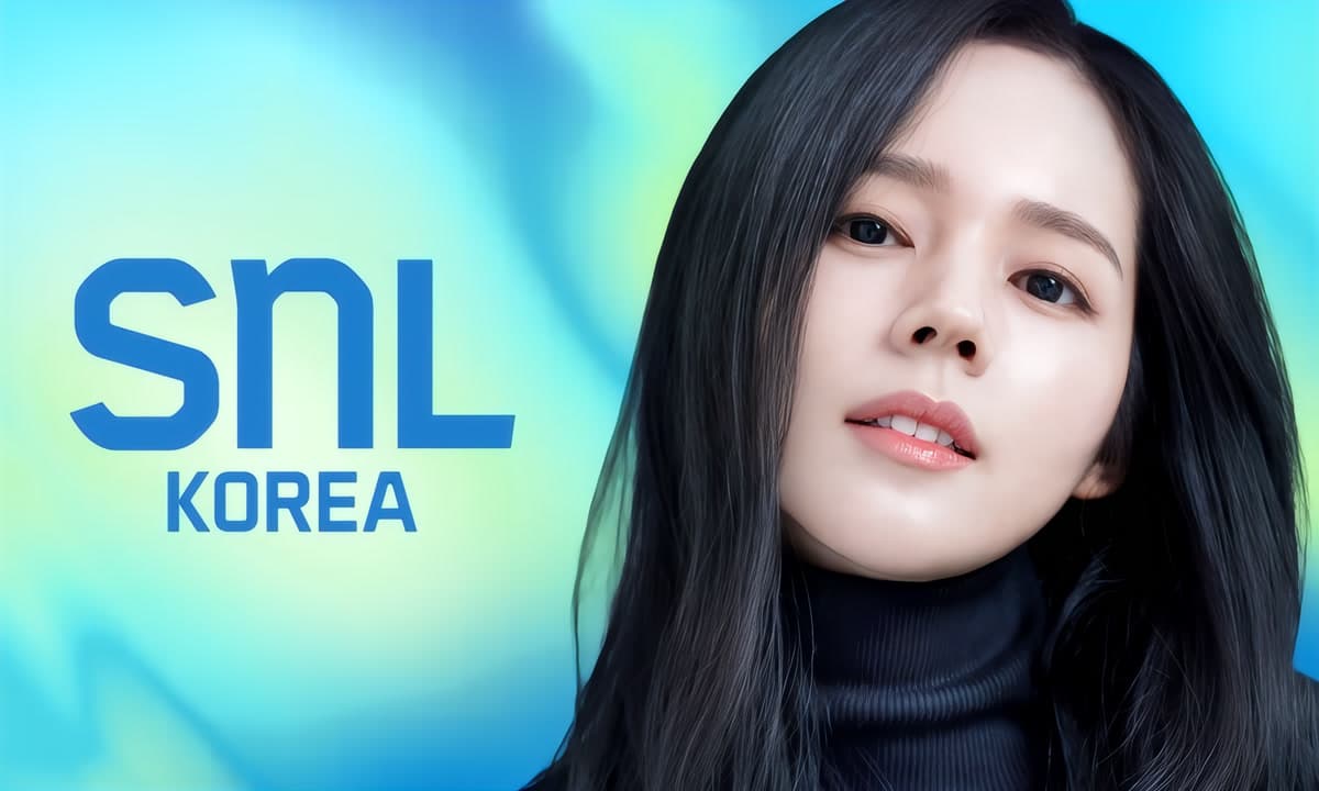 Song Ji Hyo in the official promotional image for SNL Korea Season 8 on Coupang Play