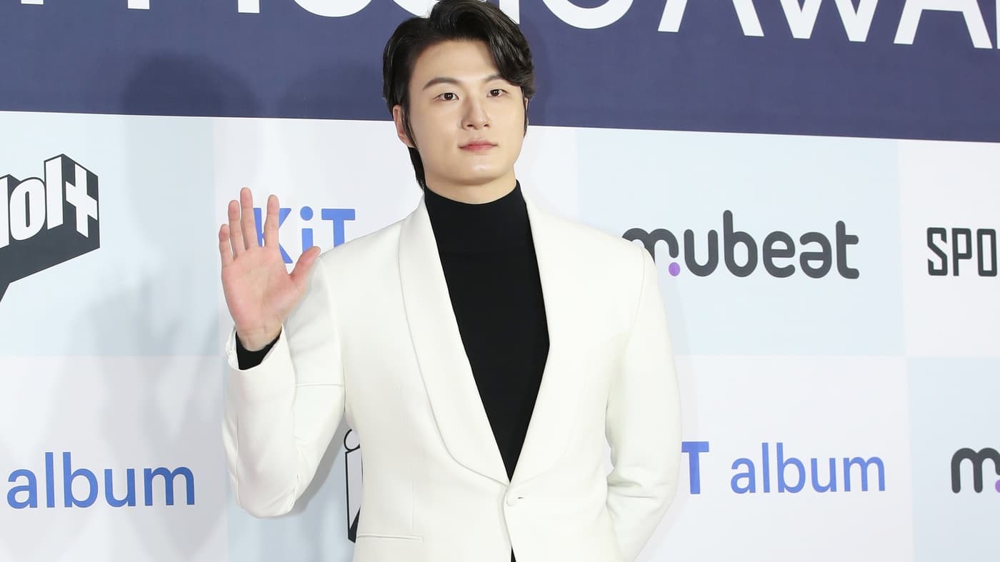 Actor Shin Seung-ho at a Seoul media event, the rising star who revealed his unexpected pre-debut connection to Red Velvet