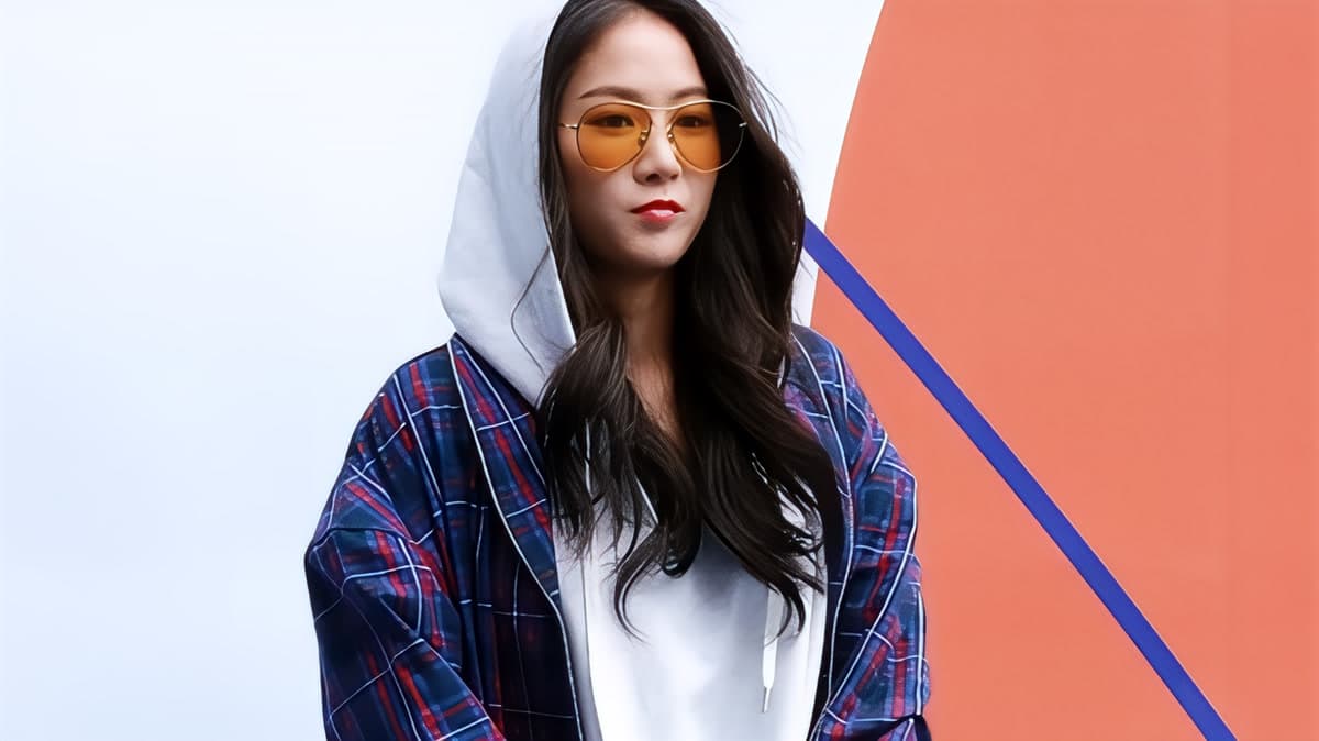 Soyou, former SISTAR member and solo artist, in a promotional photo