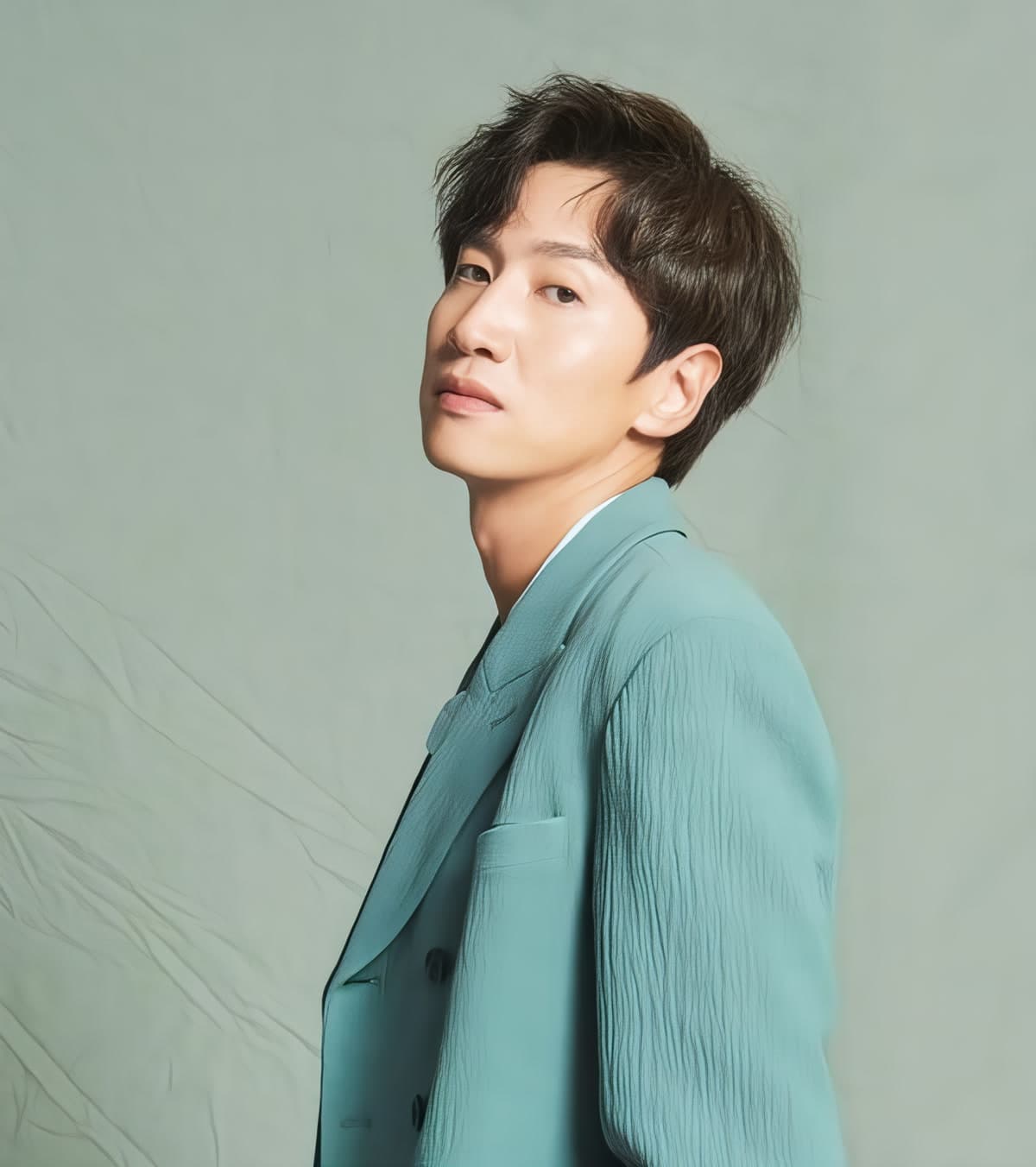 Bagaimana Gigi Emas Lee Kwang Soo Membuat Goldland Menjadi Viral