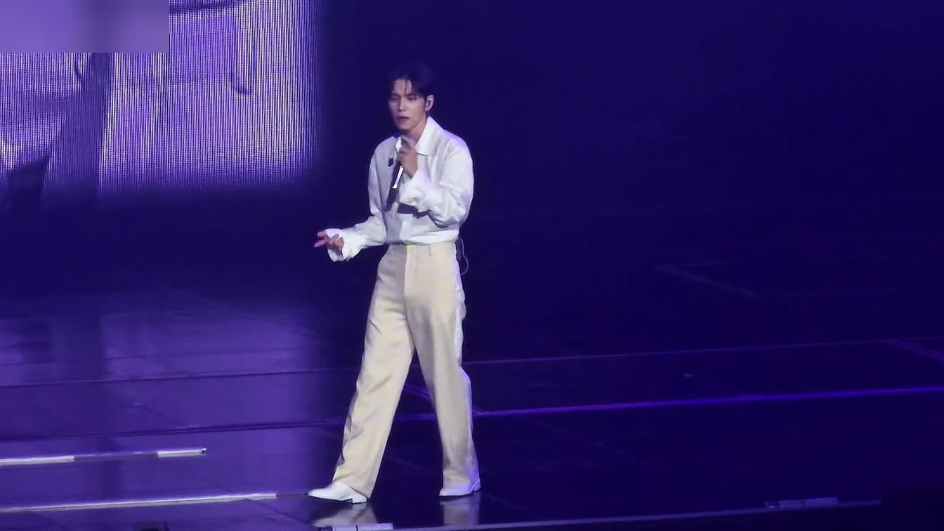 DAY6 Wonpil performing at his solo concert UNFILTERED at Jamsil Indoor Stadium, Seoul