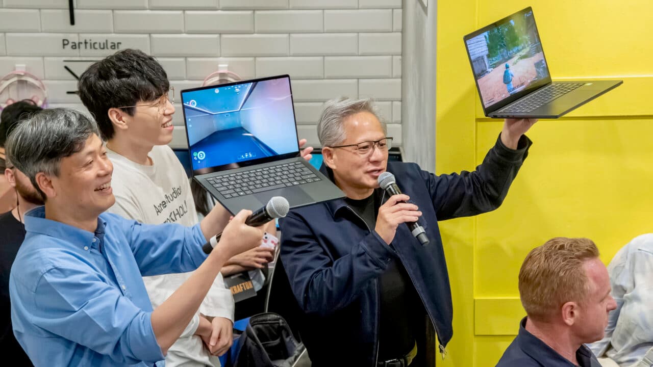 젠슨 황, '유 퀴즈'를 한국 AI 시대 토크 무대로 만들다