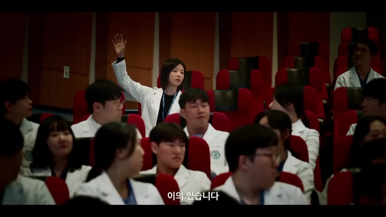 김지원 단발 근황, 팬들이 주목한 이유