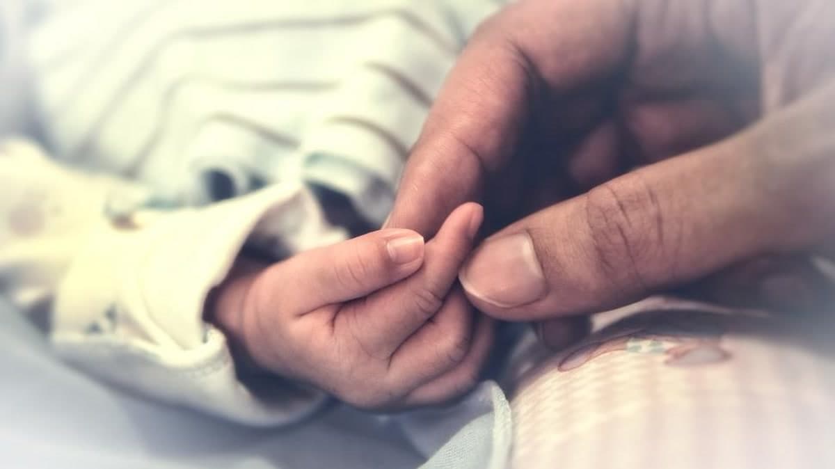 Jung Jae-hyung connected his son's healthy arrival to support for newborns who need extra care.