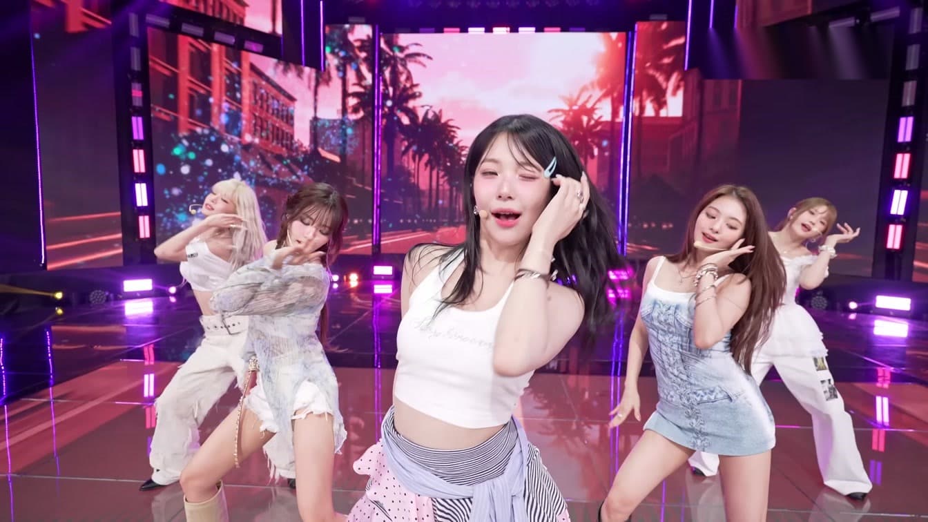 fromis_9 performing 'LIKE YOU BETTER' at Music Bank — YouTube: KBS Kpop