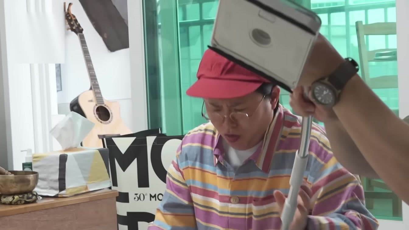 Kim Shin-young appears in an official preview for I Live Alone episode 658. Photo: MBCentertainment via YouTube.