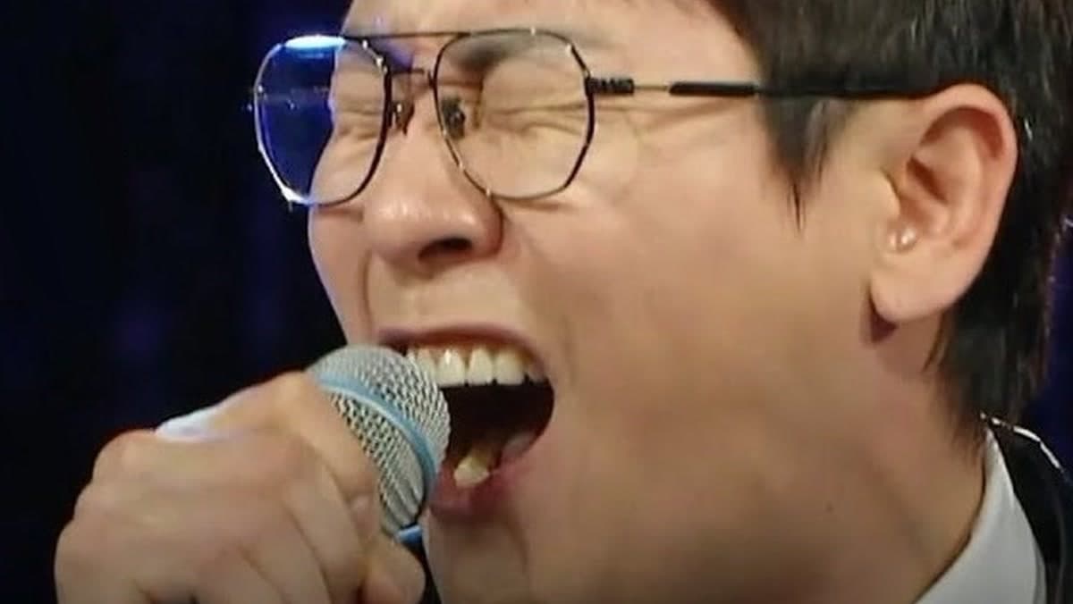 Youngtak เปลี่ยน Highway Romance ให้กลายเป็นเวทีทีวีรับเทศกาล