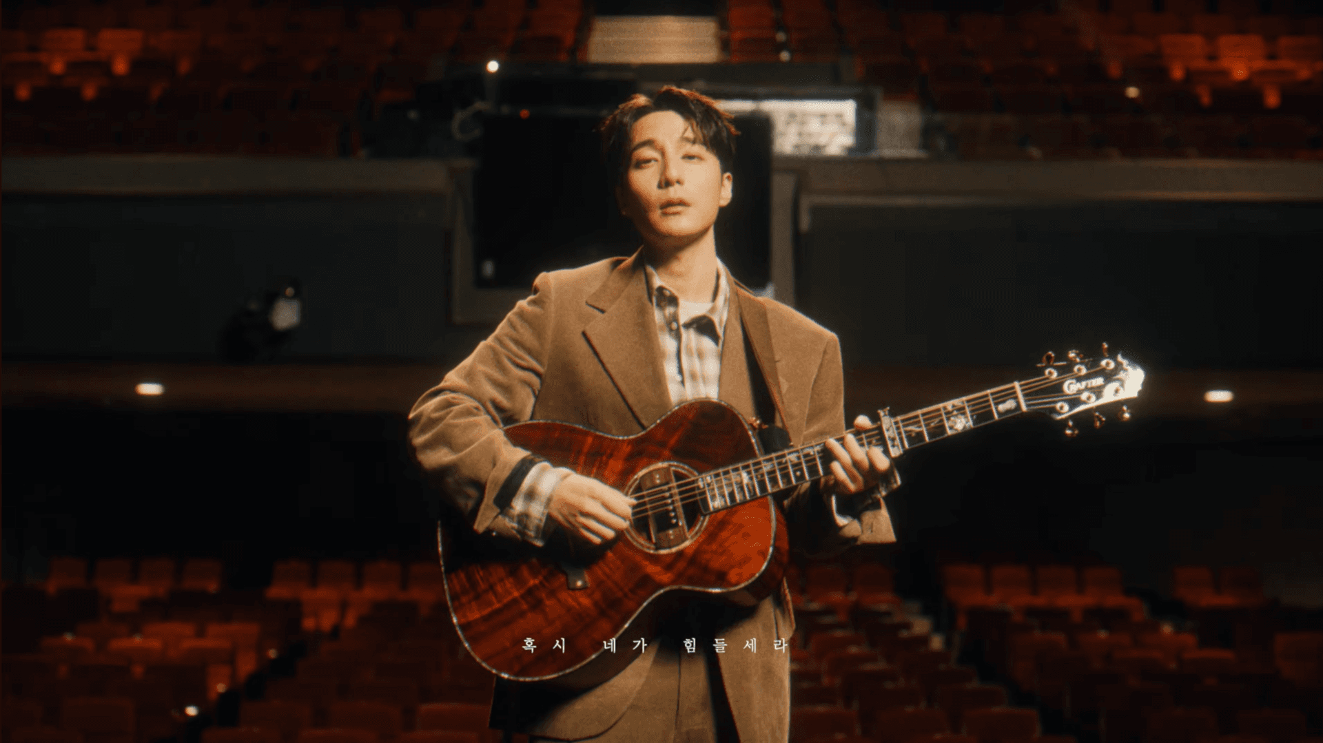 Peluasan Roy Kim di KSPO DOME Menunjukkan Kekuatan Pasaran dan Kesetiaan Peminat