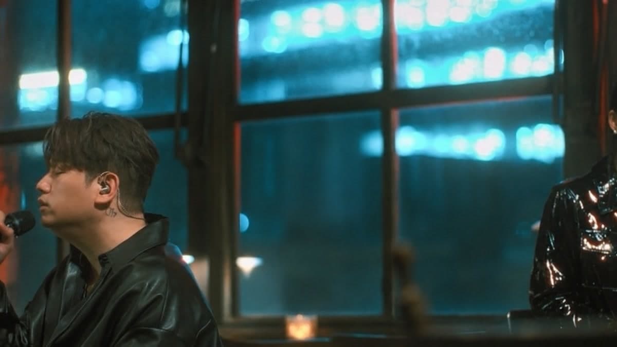 Woody and BORA Turn Period Into a Breakup Special Clip