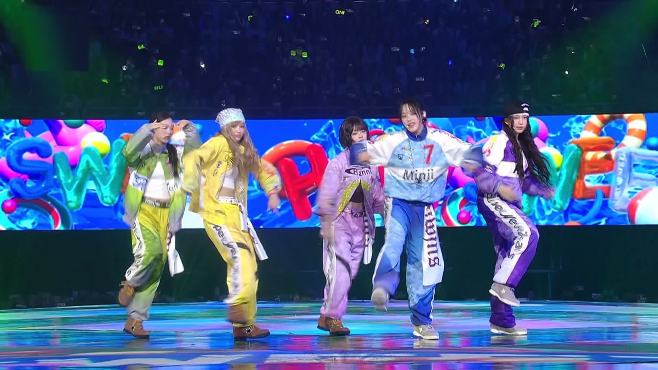 NewJeans performing 'How Sweet' and 'Supernatural' at SBS GayoDaejeon Summer — YouTube: SBSKPOP X INKIGAYO