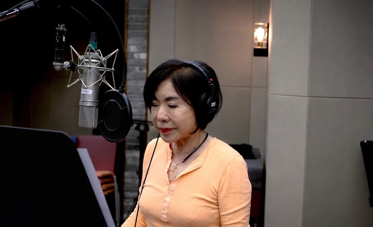 Choi Jin-hee Teases Who Is It